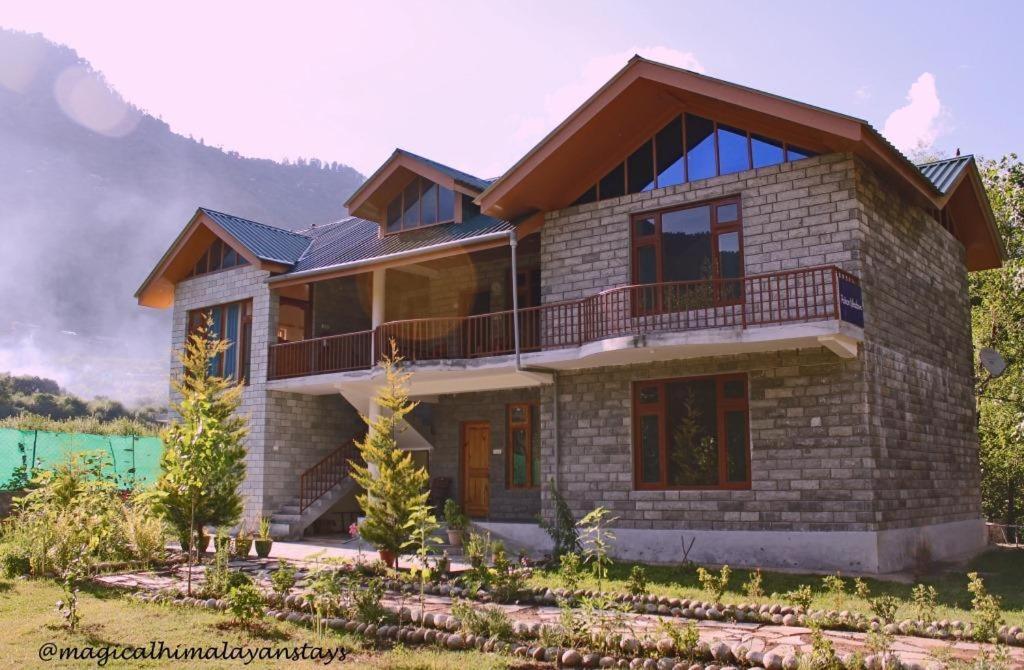 Raison Meadows By Magical Himalayan Stays Manāli Exterior foto